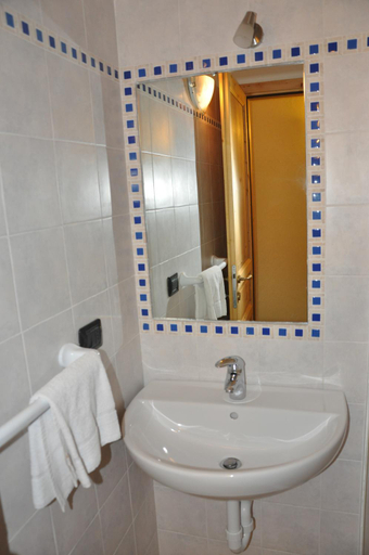 Bathroom 3, Affittacamere B&B Dl'Angel, Cuneo