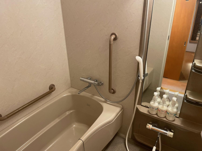 Bathroom 4, Hotel Shinanoji, Nagano