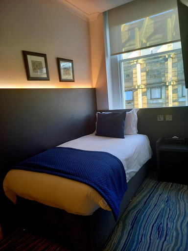 Bedroom 3, Commodore Hotel., London