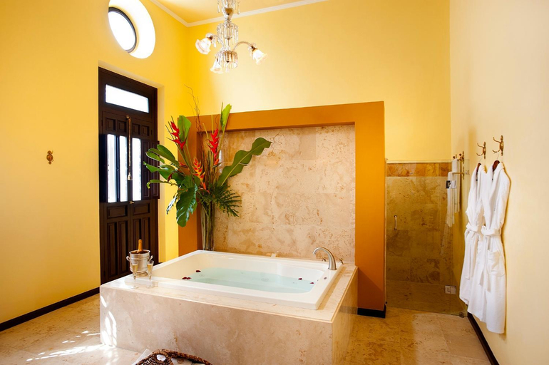 Bathroom 5, Casa Azul Monumento Historico, Mérida