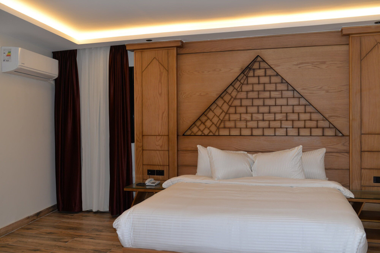 Bedroom 3, Neom Pyramids Valley Boutique hotel, Al-Ahram
