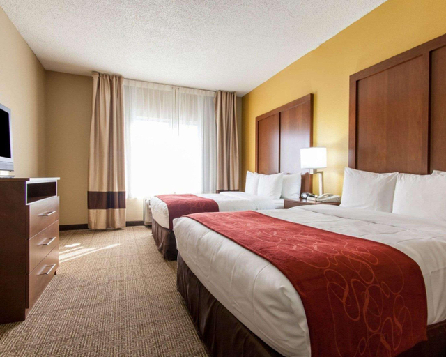 Bedroom 3, Comfort Suites Tulsa Central, Tulsa