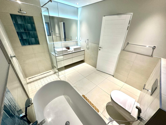 Bathroom 3, One Roma by Cubes, Lusaka