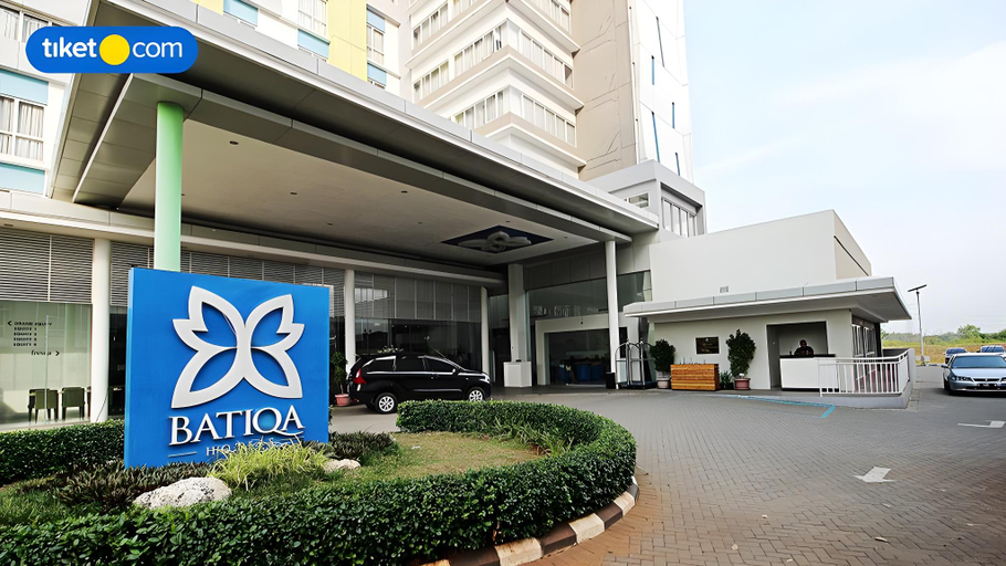 Exterior & Views 2, BATIQA Hotel & Apartments Karawang, Karawang