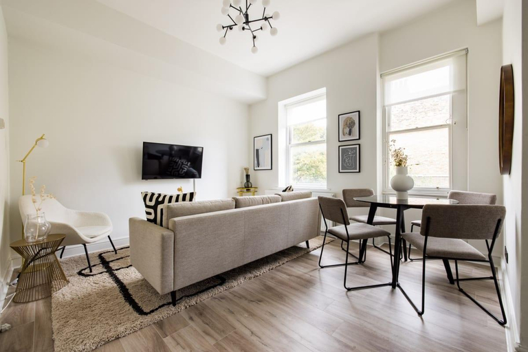 Others 5, The Kensington And Chelsea Classic - 2BDR Flat, London