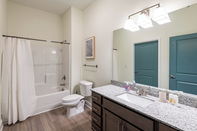 Bathroom, Landing Apartments Leland, Brunswick