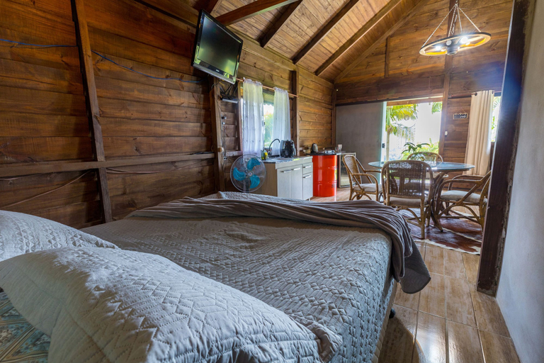 Room 3, Chal com Wi-fi Vista p o Lago em Meio a Natureza, Rio do Sul