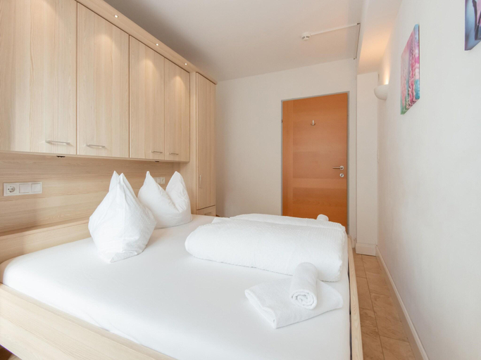 Bedroom 2, Apartment Zwieselstein near Ski Slopes, Imst