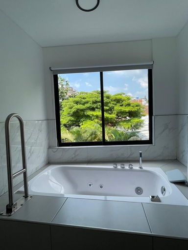 Bathroom 4, Hotel Casa Kreenty, Santiago de Cali