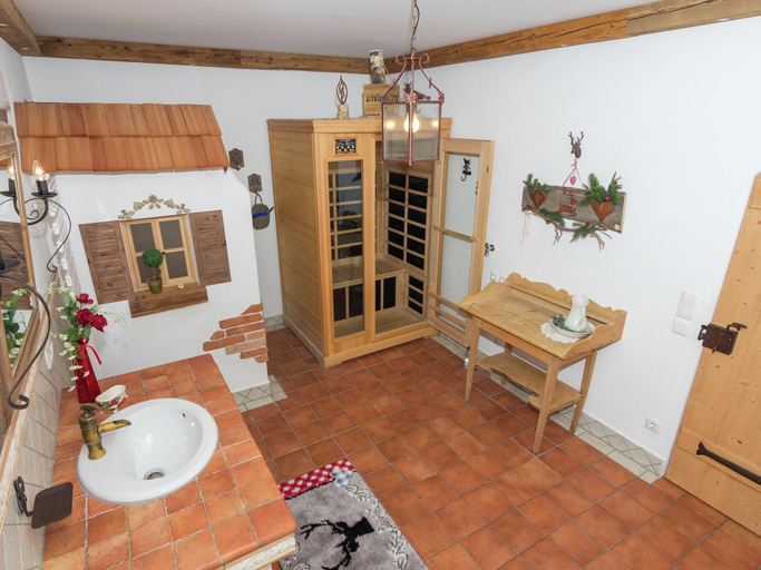 Others 3, Stylish Apartment in Feldwies, Traunstein