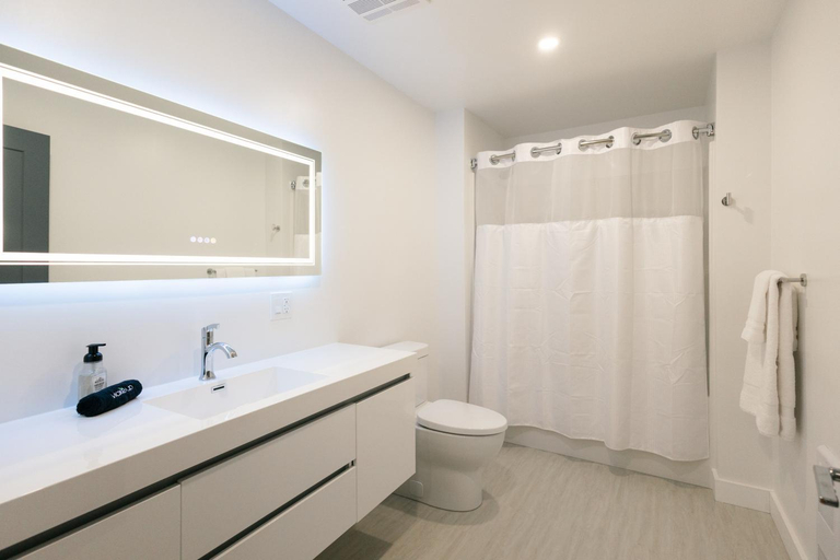 Bathroom 3, Homeport Suites & Residences, Charlotte