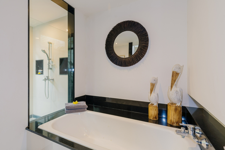 Bathroom 5, Martini Suites 1 Villa by Betterplace, Badung