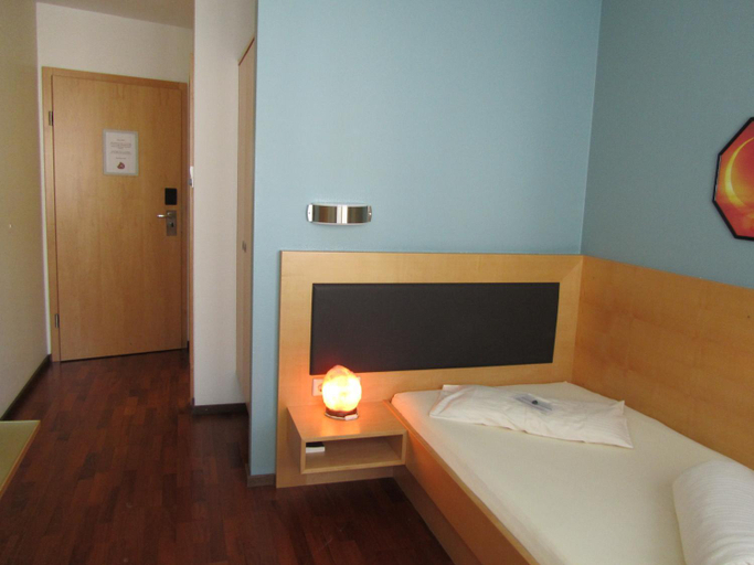 Bedroom 3, Businesshotel Valerian, Dornbirn