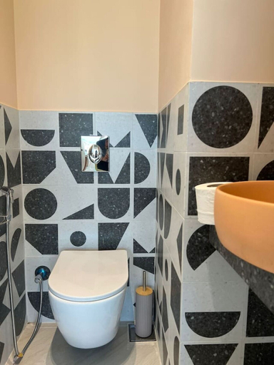 Bathroom 3, The Cube by Stayinn, El Metn