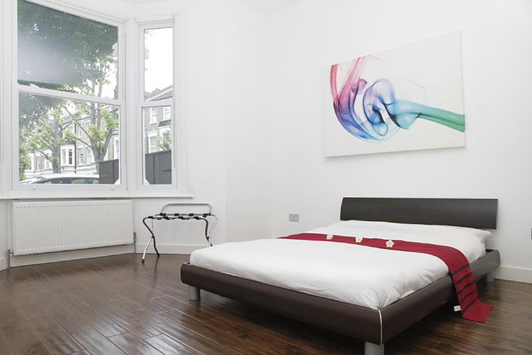 Bedroom, Holiday Lets London 2, London