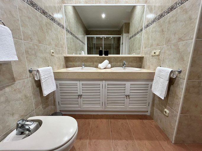 Bathroom 3, Pensión Miramar, Guipúzcoa