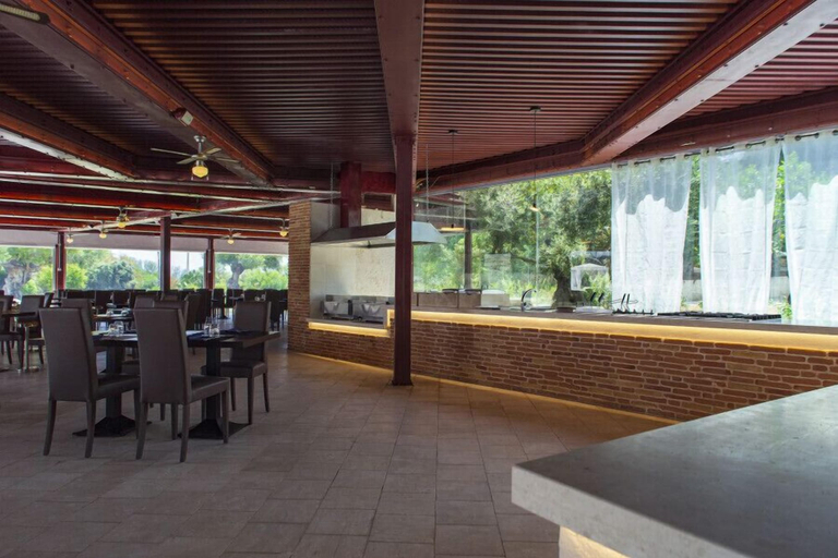 Food & Drinks 5, Nicolaus Prime Villas, Cagliari