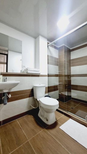 Bathroom 4, Hotel Monarka, Popayán