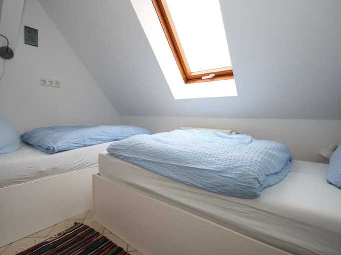 Bedroom 2, XXL Ferienhaus mit Sauna in Upost, Mecklenburgische Seenplatte