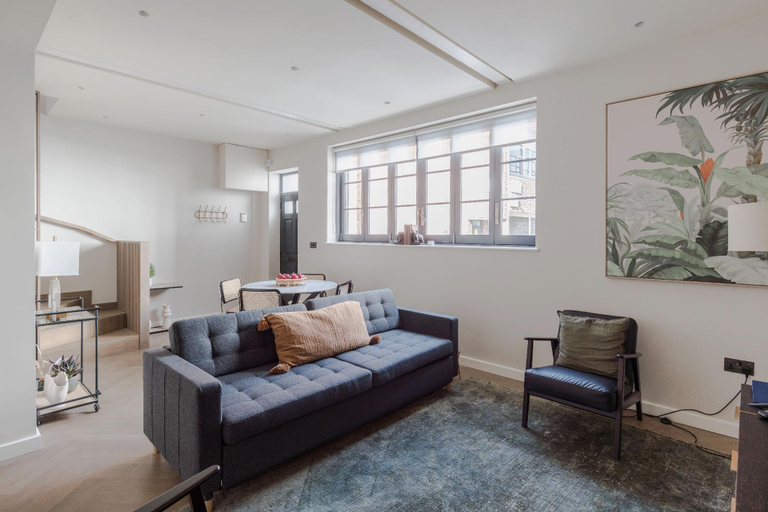 Others 5, Parkside House - Regent's Park - by Frankie Says, London