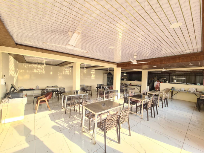 Food & Drinks 3, Hill View Hotel By BIL, Pune