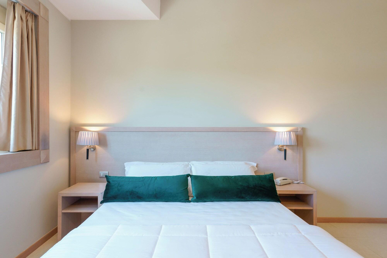 Bedroom 3, Dimora Lucia Hotel, Taranto