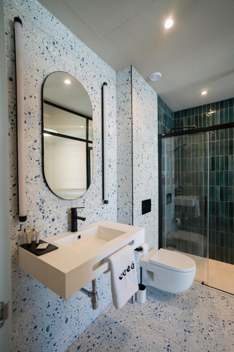 Bathroom 4, Coeo Suites Parras, Málaga