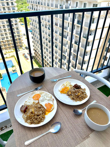 Food & Drinks, Enchante Studios, Lapu-Lapu City