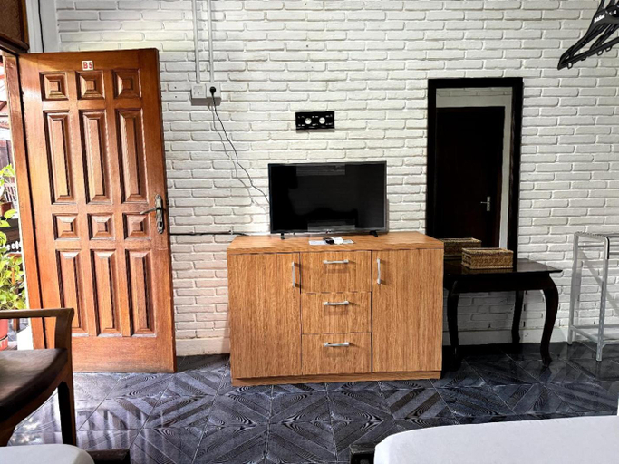 Shared lounge/TV area, Tempo Doeloe Homestay Kuta, Badung