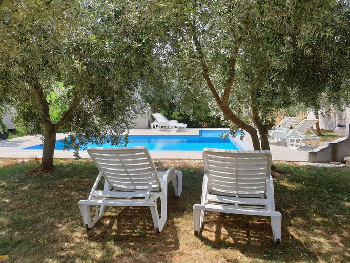 Others 5, Modern Pool Apartment in Banjole, Medulin