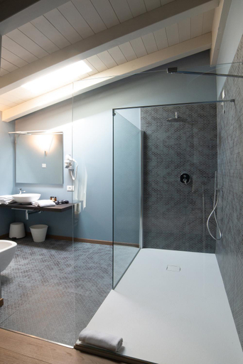 Bathroom 3, K Farm Resort, Vicenza