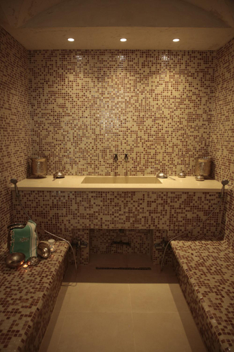 Bathroom, Amber El Fell, Hammamet