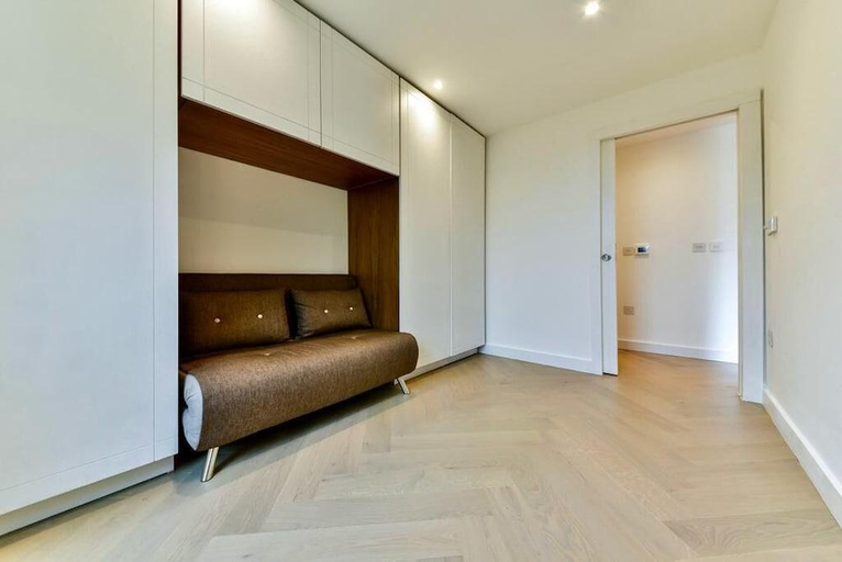 Bedroom 2, Chelsea Pad by condokeeper, London