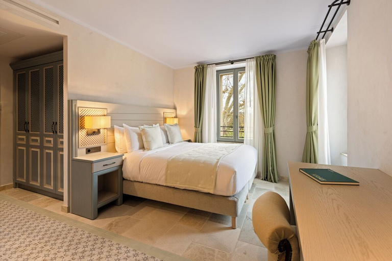 Bedroom 3, Le Prieuré - Château La Martinette, Var