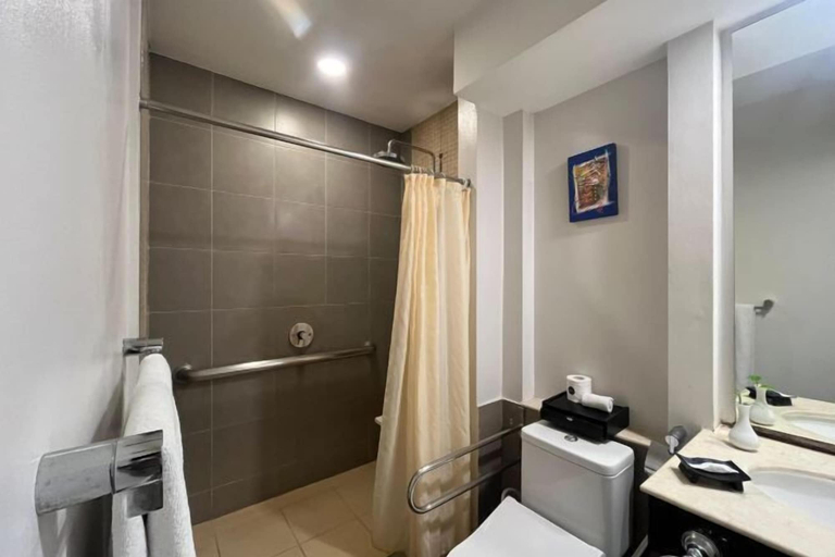 Bathroom 4