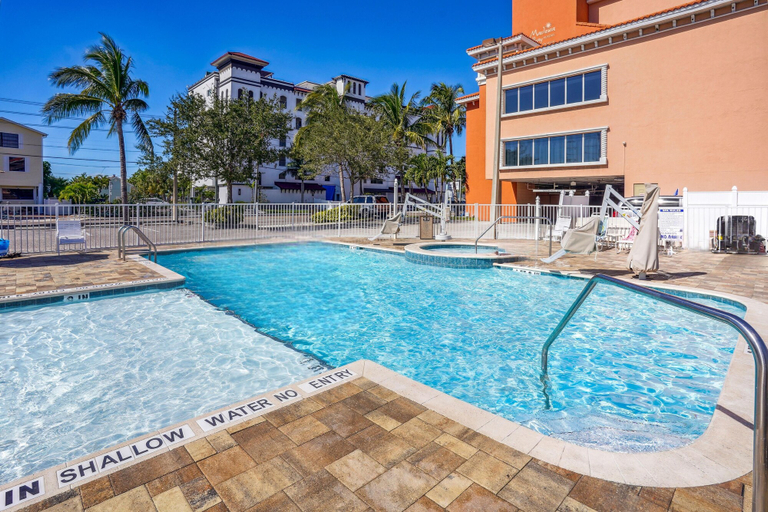 Sport & Beauty 5, Madeira Bay Resort II - 309, Pinellas