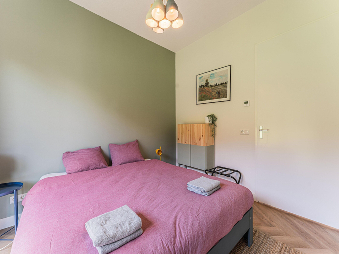 Room 5, Lakeside Home With a Jetty, Zeewolde