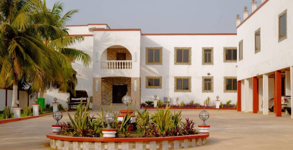 Exterior & Views, Amuzu Hotel, Tema