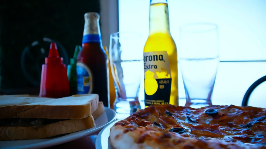 Food & Drinks 5, Nevada Inn, Concepción