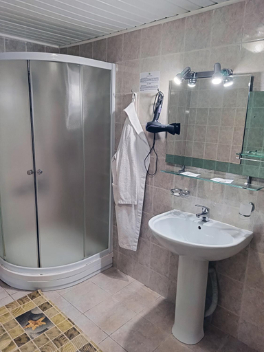 Bathroom 3, Жеруиык Отель, Aqtau