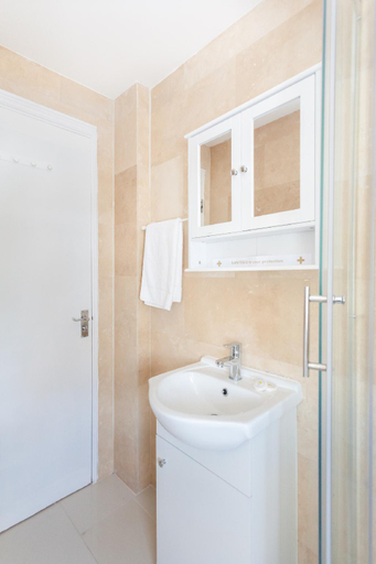 Bathroom 3, Holloway Apartments, London