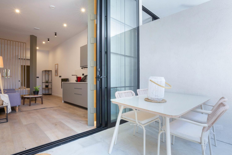 Others 5, Mestalla Flats by Nomad Host, Valencia