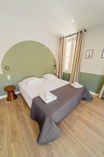 Bedroom 4, UNE HISTOIRE DE FAMILLE, Var