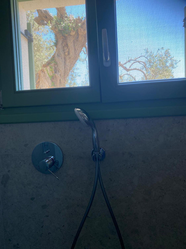 Bathroom 5, Pelikastri, Thessaly