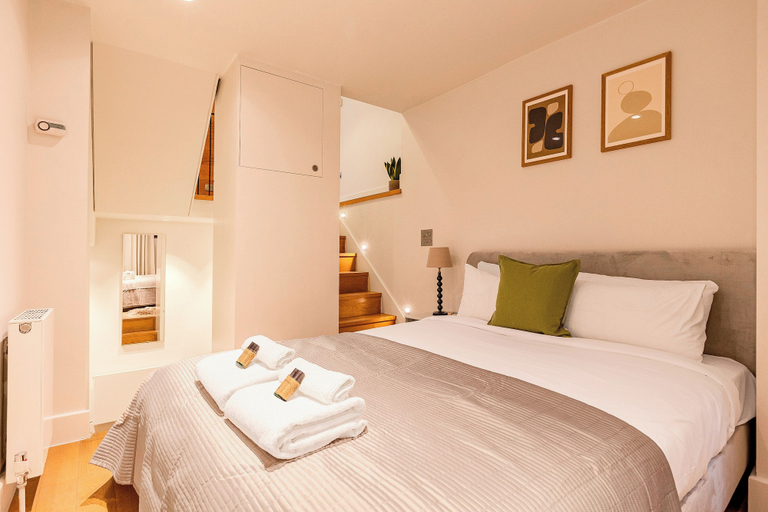 Bedroom 2, Your Apartment - St. Paul's, London