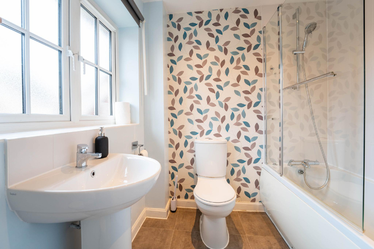 Bathroom 2, Brookfield, Surrey