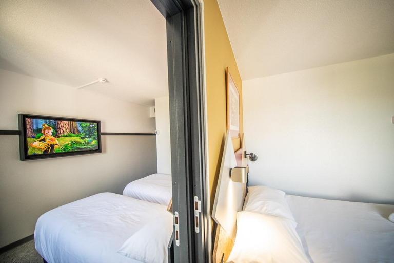 Bedroom 3, Relais Vert Hotel, Doubs
