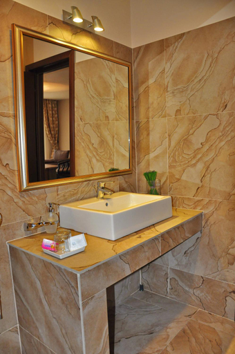Bathroom 3, Hotel Rainer, Brasov