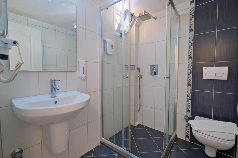 Bathroom 4, MONİ HOTEL, Marmaris