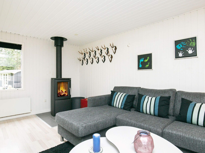 Interior 3, 5 Person Holiday Home in Hojslev, Skive